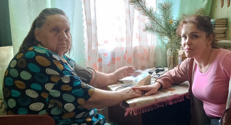 Помощь рядом: бесплатные услуги помощника по уходу